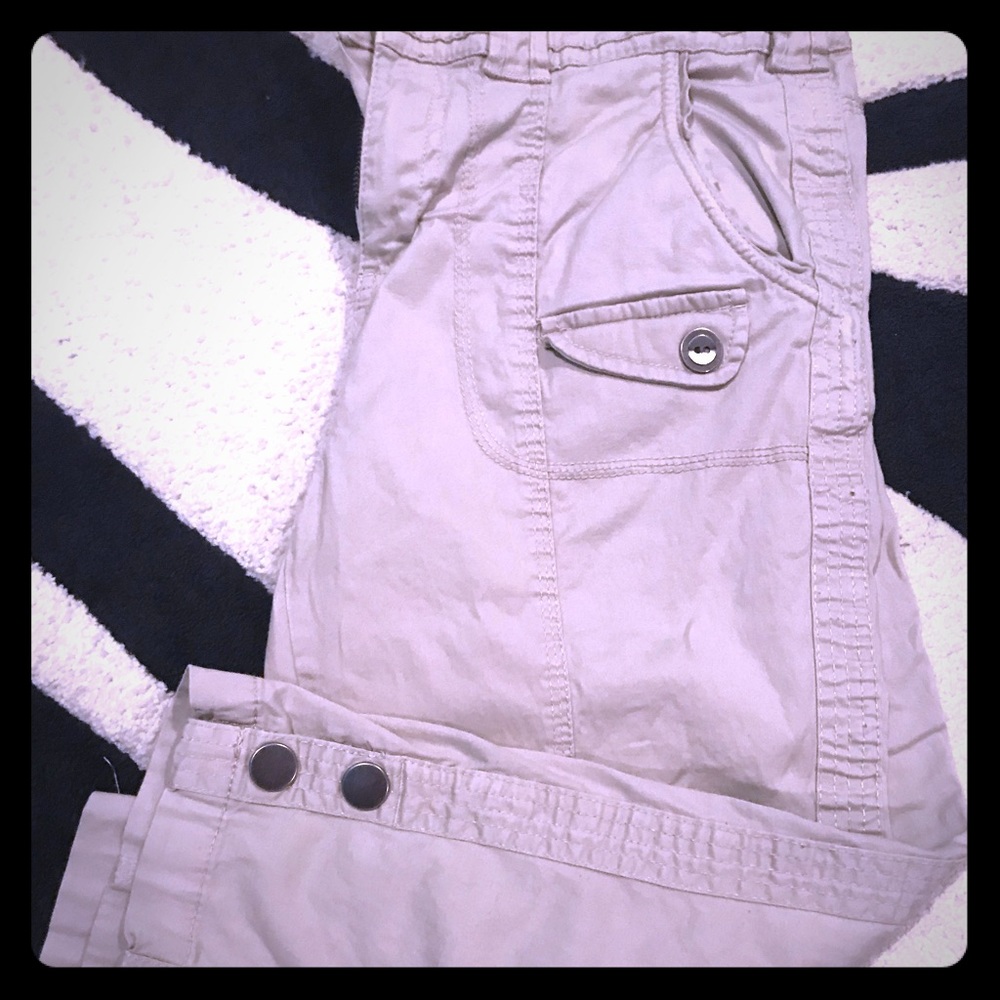 Style & Co Kaki Capris Size 6